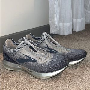 Brooks Levitate Running Shoe